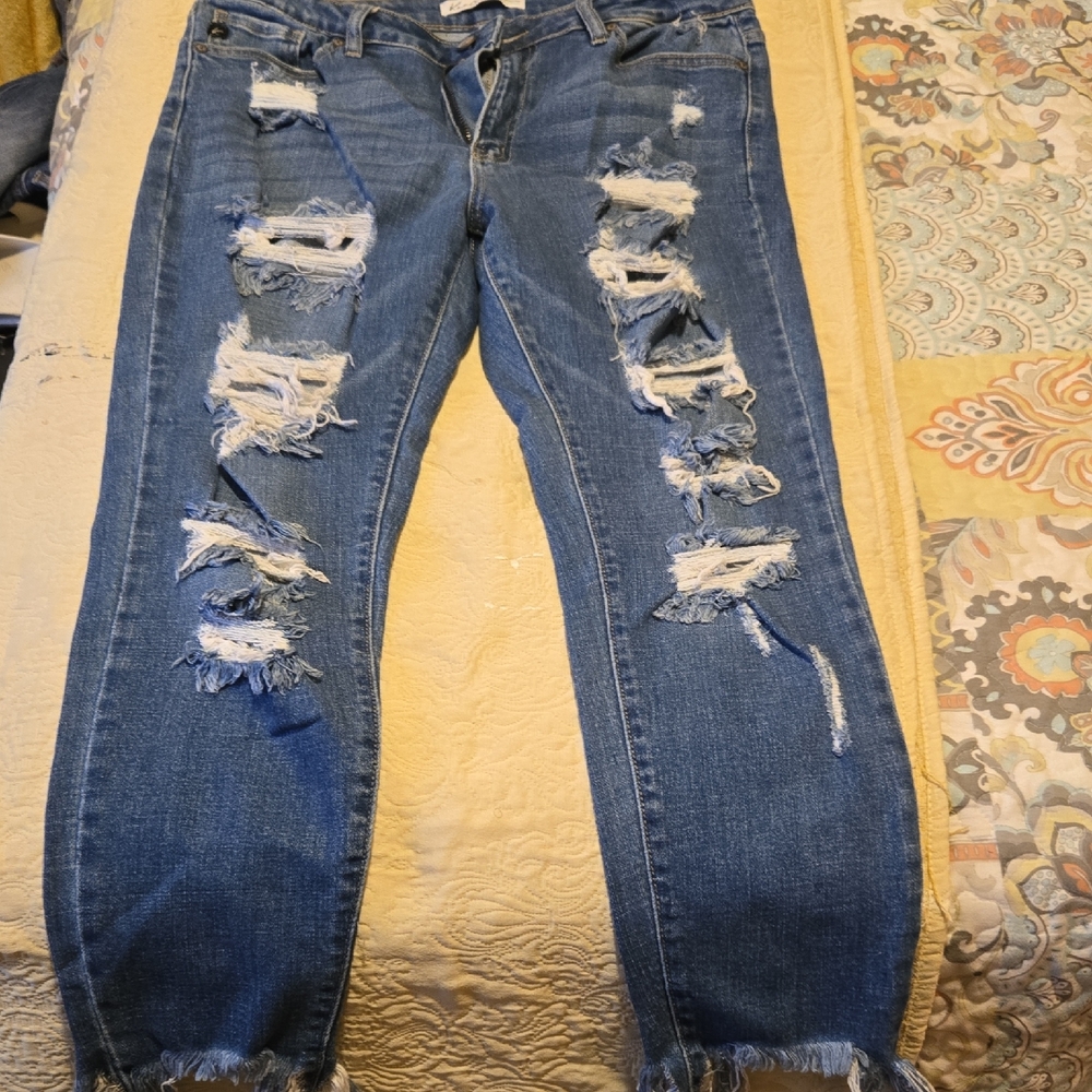 KanCan Blue Ankle Cropped Distressed Jeans